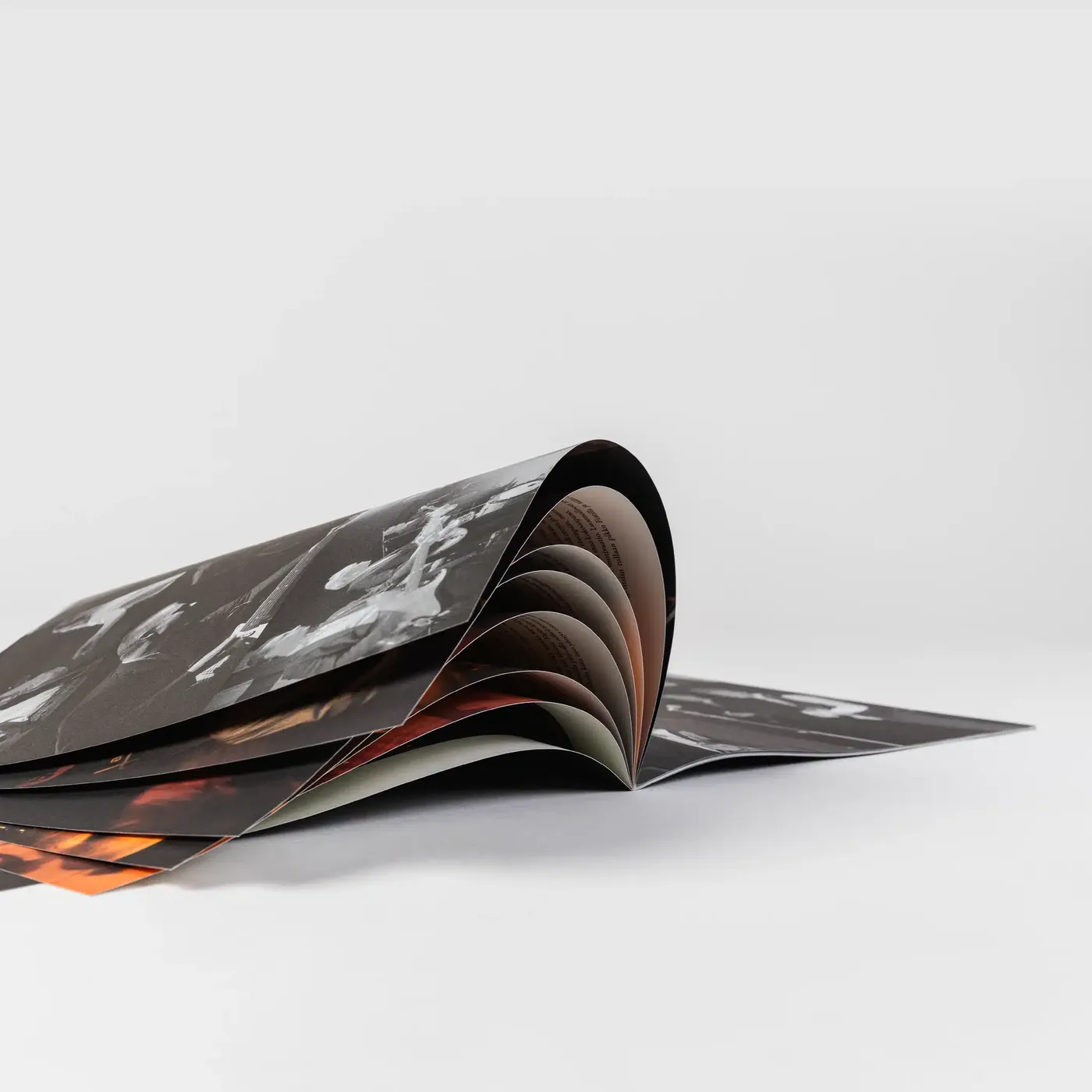 Livret agrafé imprimé en quadrichromie accompagnant un vinyle